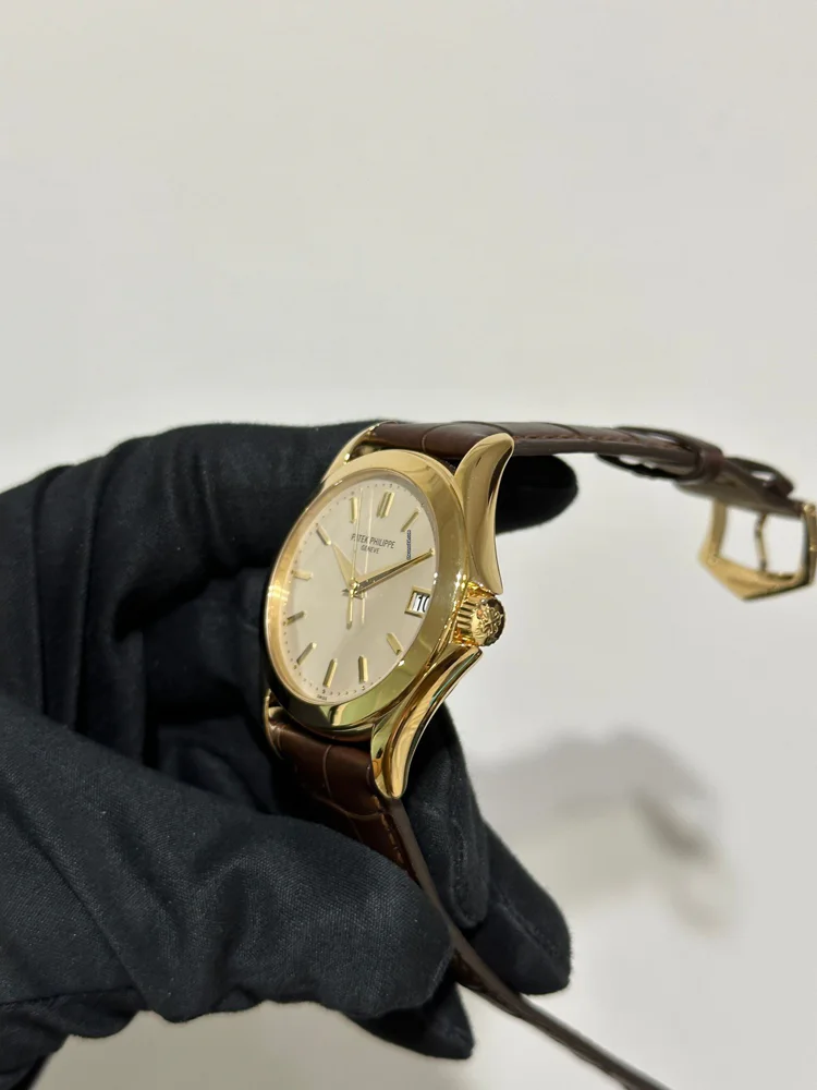 Patek Philippe Calatrava 5107J-001